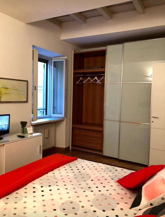 Emma Home Adiacente Alla Piazza Ducale Виджевано Экстерьер фото