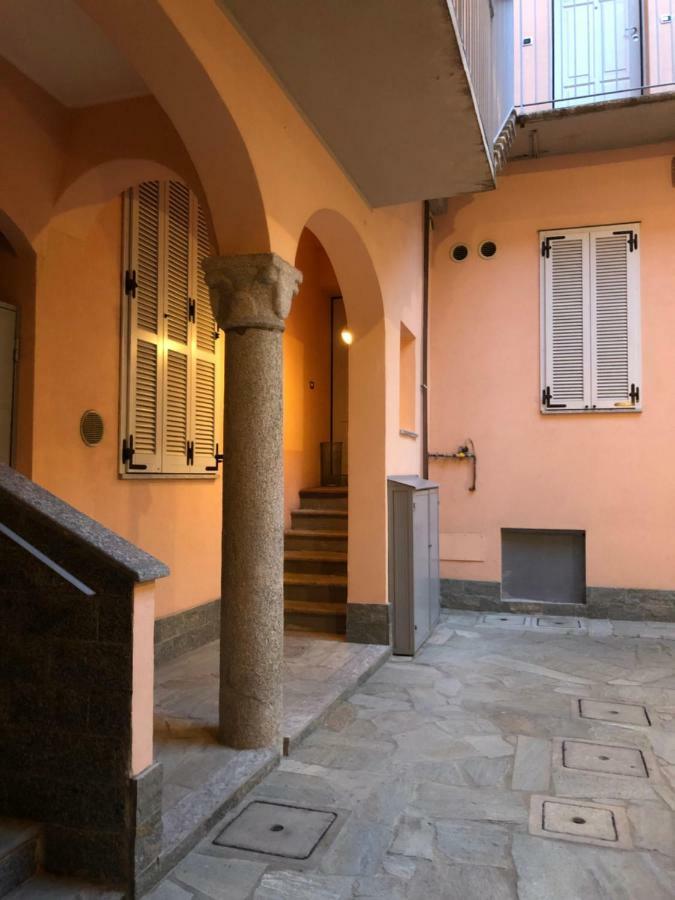 Emma Home Adiacente Alla Piazza Ducale Виджевано Экстерьер фото